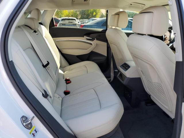 Photo 11 from auction – 2024 AUDI Q8 E-TRON with VIN WA14AAGE2RB019540