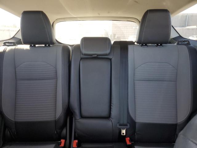 Photo 10 from auction – 2018 FORD ESCAPE SE with VIN 1FMCU9GD0JUB30154