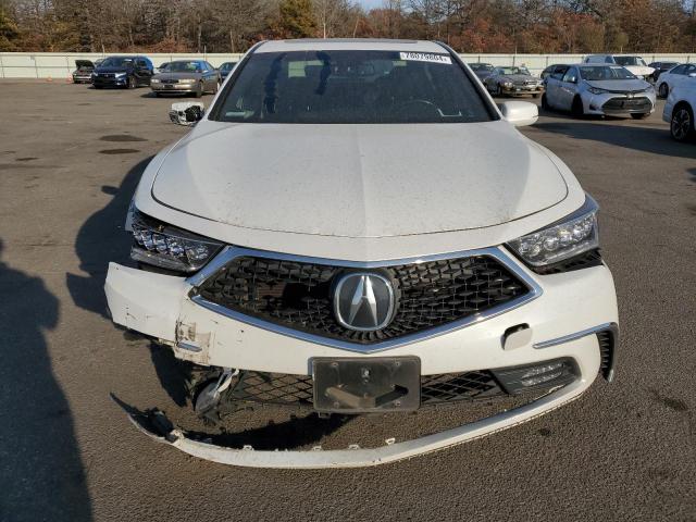 Photo 5 from auction – 2018 ACURA RLX TECH with VIN JH4KC1F5XJC000384