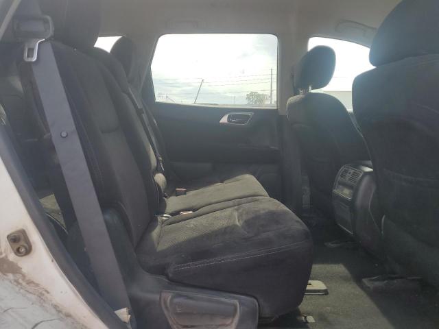 Photo 11 from auction – 2015 NISSAN PATHFINDER with VIN 5N1AR2MM7FC635965