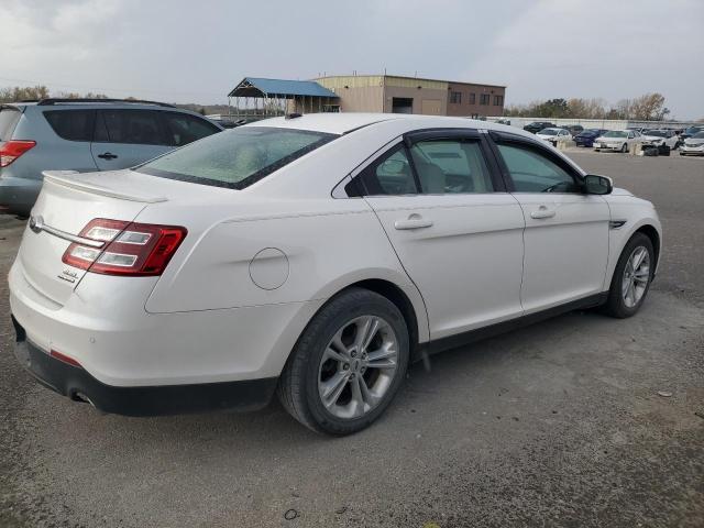 Photo 3 from auction – 2017 FORD TAURUS SEL with VIN 1FAHP2E80HG122181