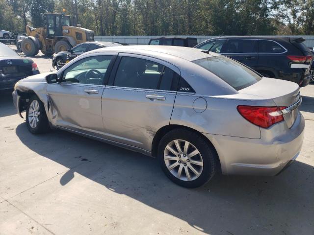Photo 2 from auction – 2013 CHRYSLER 200 LX with VIN 1C3CCBABXDN734092
