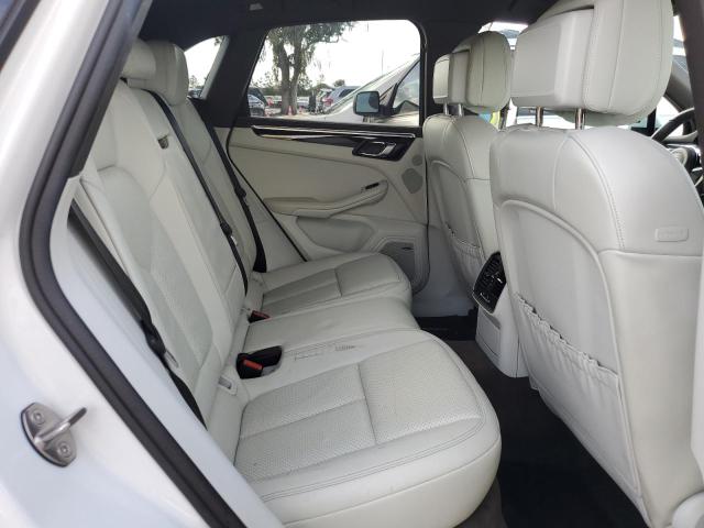 Photo 11 from auction – 2016 PORSCHE MACAN S with VIN WP1AB2A52GLB46444