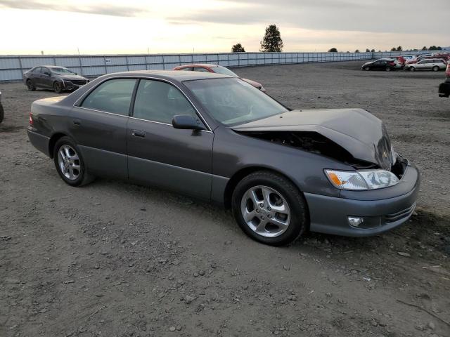 Photo 4 from auction – 2000 LEXUS ES 300 with VIN JT8BF28G0Y5078490