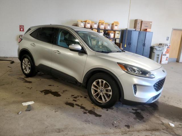 Photo 4 from auction – 2020 FORD ESCAPE SE with VIN 1FMCU9G66LUA28782