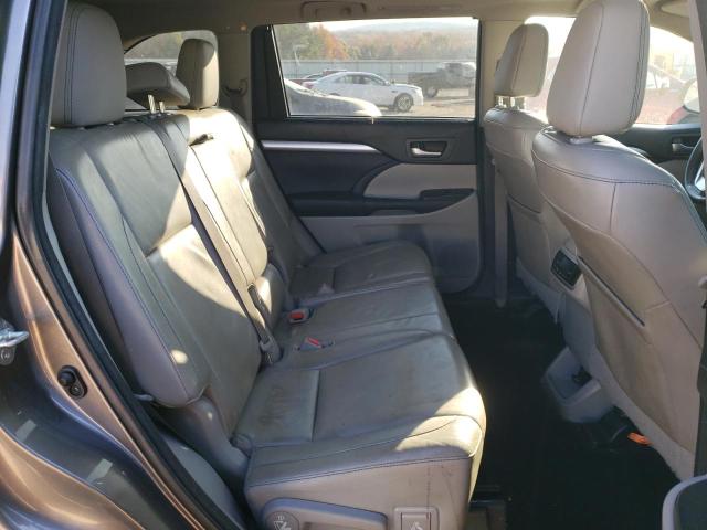 Foto 11 de la subasta – 2015 TOYOTA HIGHLANDER con VIN 5TDJKRFH1FS129502