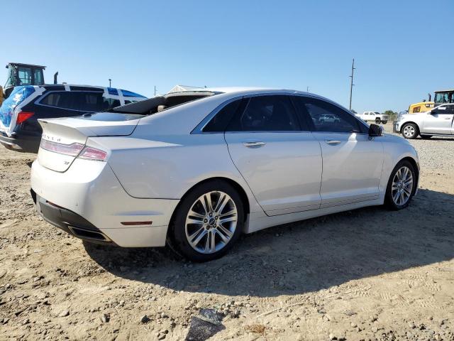 Photo 3 from auction – 2015 LINCOLN MKZ with VIN 3LN6L2GK3FR628434