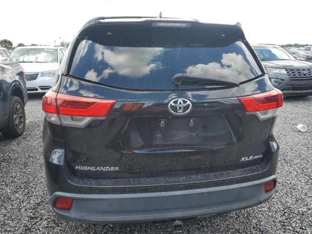 Photo 6 from auction – 2018 TOYOTA HIGHLANDER with VIN 5TDJZRFH8JS530565