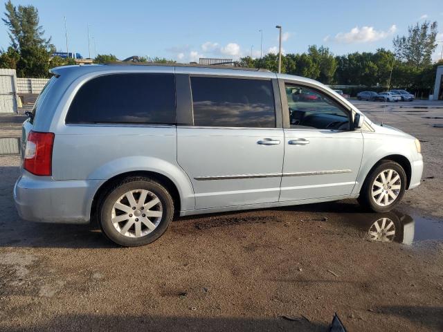 Photo 3 from auction – 2013 CHRYSLER TOWN & COU with VIN 2C4RC1BG4DR722694