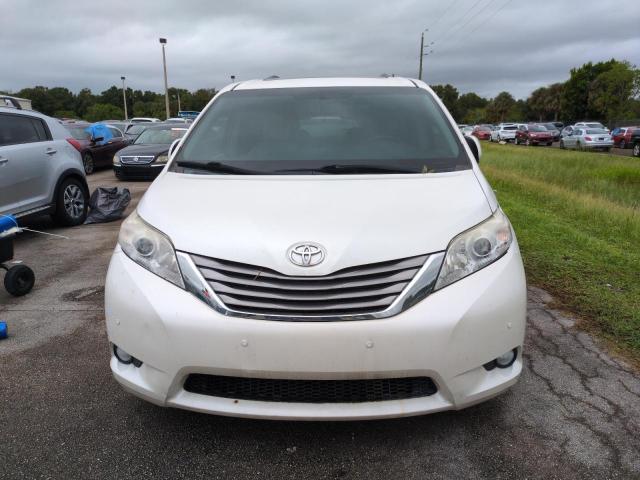Photo 5 from auction – 2015 TOYOTA SIENNA XLE with VIN 5TDYK3DC3FS527670