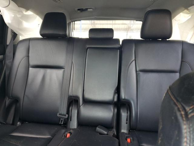 Photo 10 from auction – 2019 TOYOTA HIGHLANDER with VIN 5TDKZRFH5KS329907