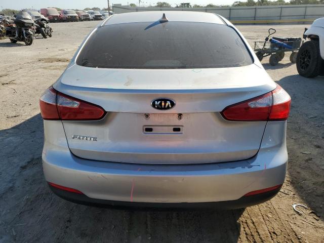 Photo 6 from auction – 2015 KIA FORTE LX with VIN KNAFX4A61F5274493
