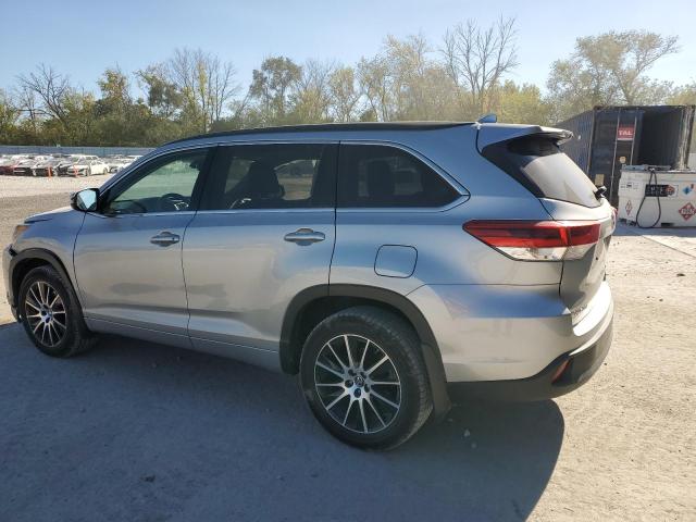 Photo 2 from auction – 2018 TOYOTA HIGHLANDER with VIN 5TDJZRFH2JS846673