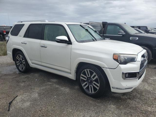 Photo 4 from auction – 2018 TOYOTA 4RUNNER SR with VIN JTEZU5JR4J5174322