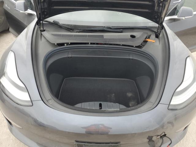 Photo 11 from auction – 2018 TESLA MODEL 3 with VIN 5YJ3E1EA8JF163004