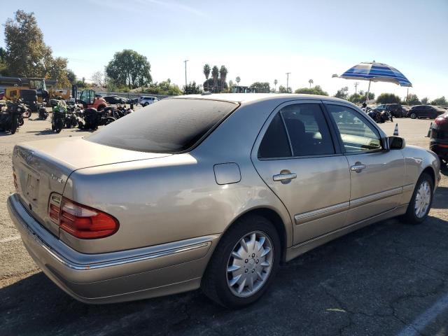 Photo 3 from auction – 2000 MERCEDES-BENZ E 320 4MAT with VIN WDBJF82G0YX029026