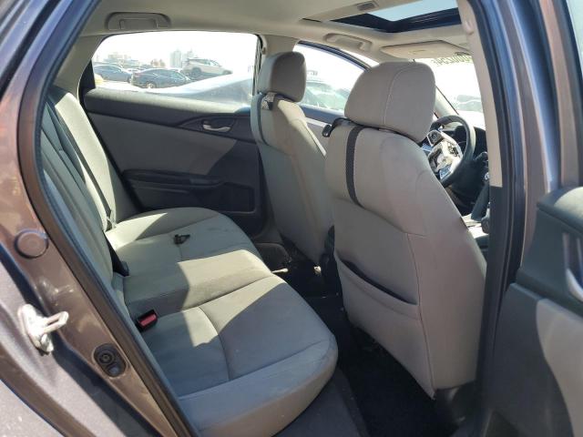 Photo 10 from auction – 2018 HONDA CIVIC EX with VIN 19XFC2F79JE202667