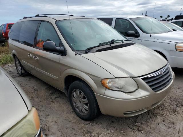 Photo 4 from auction – 2006 CHRYSLER TOWN & COU with VIN 2A4GP54L66R714087