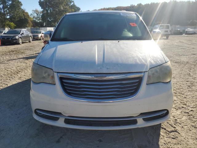 Photo 5 from auction – 2012 CHRYSLER TOWN & COU with VIN 2C4RC1CG0CR143988