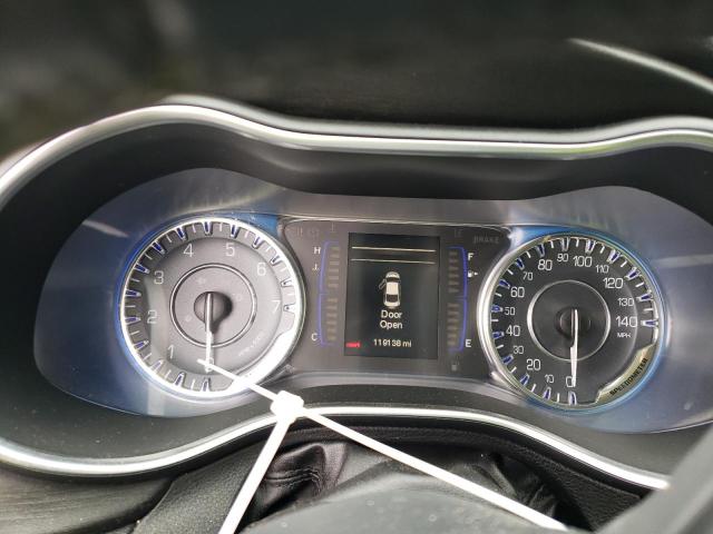 Photo 9 from auction – 2015 CHRYSLER 200 LIMITE with VIN 1C3CCCAB2FN747749
