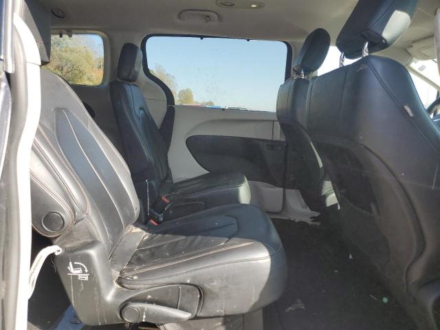 Photo 11 from auction – 2017 CHRYSLER PACIFICA T with VIN 2C4RC1BG3HR822971