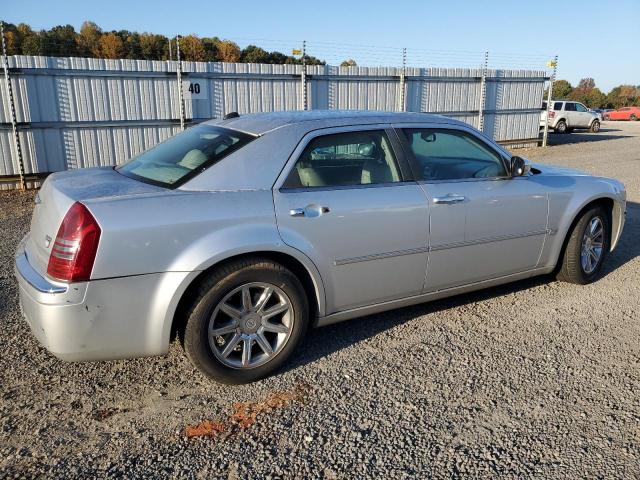 Photo 3 from auction – 2005 CHRYSLER 300C with VIN 2C3JA63H45H612537