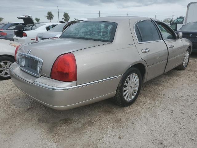 Photo 3 from auction – 2003 LINCOLN TOWN CAR E with VIN 1LNHM81W93Y645501