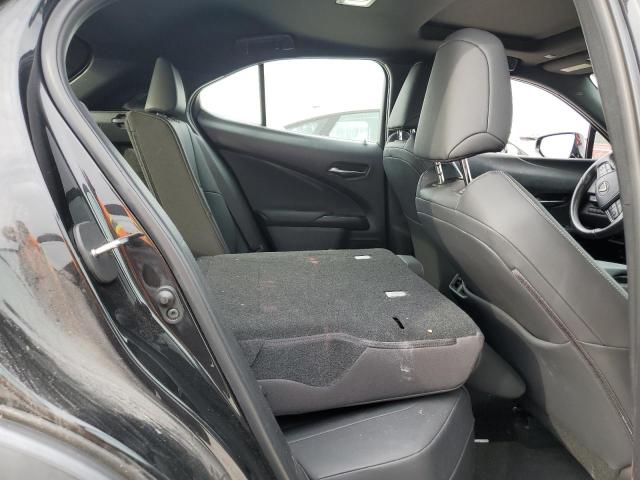 Photo 11 from auction – 2021 LEXUS UX 200 with VIN JTHP3JBH9M2044683