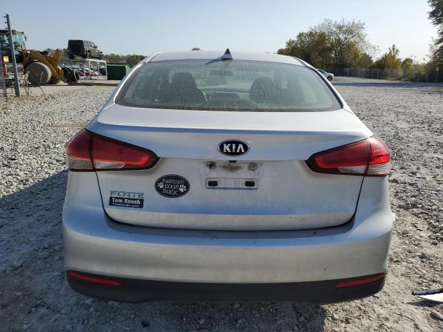 Photo 6 from auction – 2018 KIA FORTE LX with VIN 3KPFL4A76JE172708
