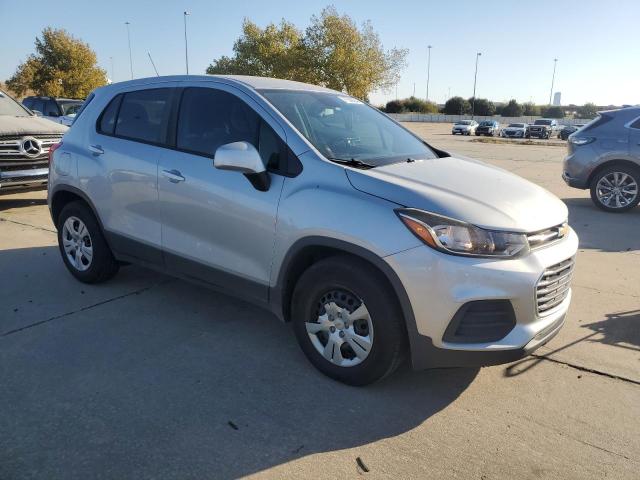 Photo 4 from auction – 2017 CHEVROLET TRAX LS with VIN 3GNCJKSB2HL284709