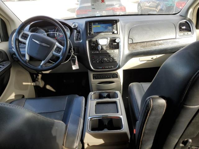 Photo 8 from auction – 2011 CHRYSLER TOWN & COU with VIN 2A4RR8DG2BR610021