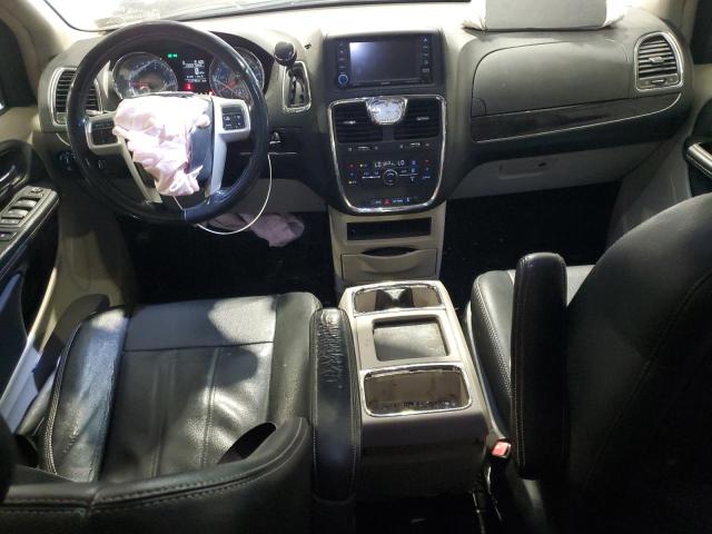 Photo 8 from auction – 2016 CHRYSLER TOWN & COU with VIN 2C4RC1BG6GR165470