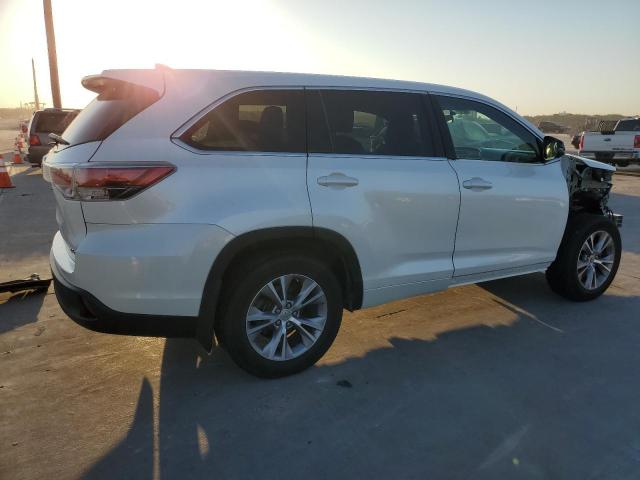 Photo 3 from auction – 2015 TOYOTA HIGHLANDER with VIN 5TDBKRFHXFS192165