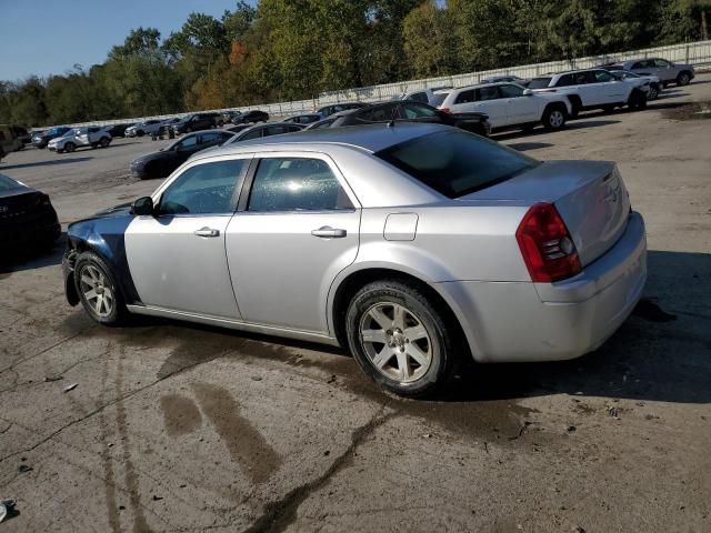 Photo 2 from auction – 2008 CHRYSLER 300 LX with VIN 2C3KA43R58H175637