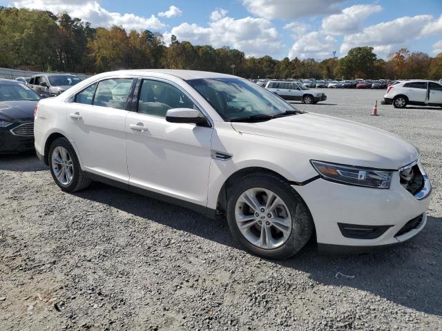 Photo 4 from auction – 2017 FORD TAURUS SEL with VIN 1FAHP2E84HG135760