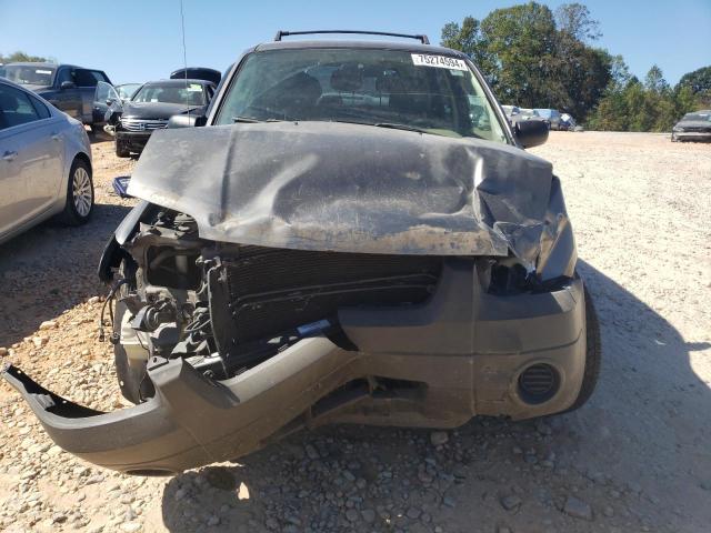 Photo 5 from auction – 2005 FORD ESCAPE XLS with VIN 1FMYU02Z95DA06006