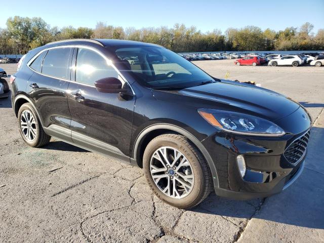 Photo 4 from auction – 2021 FORD ESCAPE SEL with VIN 1FMCU0H66MUB16484