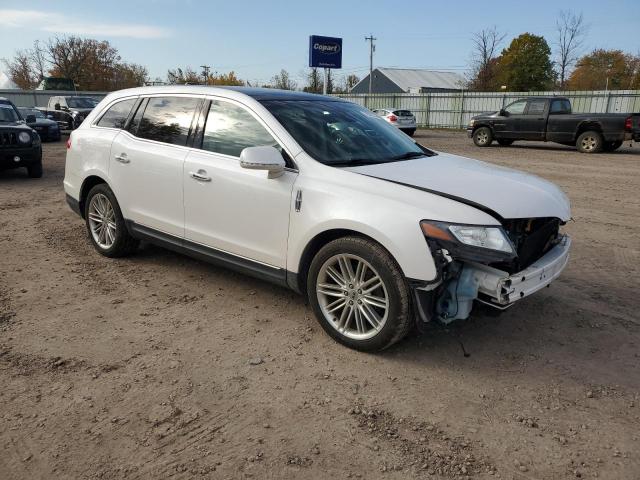 Photo 4 from auction – 2019 LINCOLN MKT with VIN 2LMHJ5AT5KBL01967