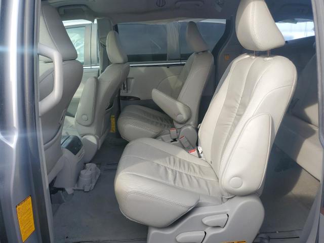 Photo 11 from auction – 2012 TOYOTA SIENNA XLE with VIN 5TDYK3DCXCS213137