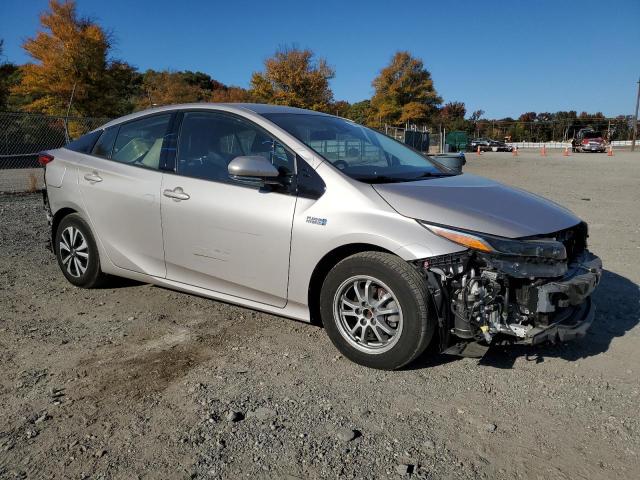 Photo 4 from auction – 2017 TOYOTA PRIUS PRIM with VIN JTDKARFP9H3041929