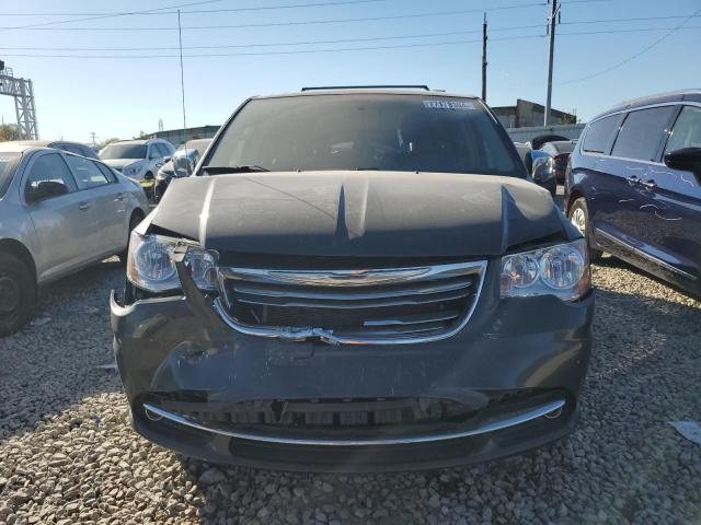Photo 5 from auction – 2011 CHRYSLER TOWN & COU with VIN 2A4RR8DG7BR630328