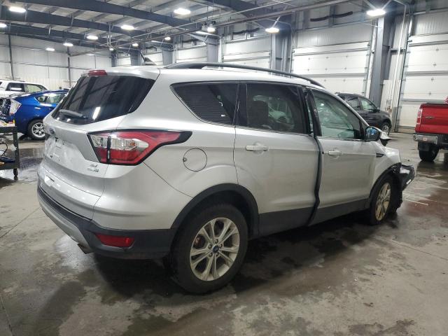 Photo 3 from auction – 2018 FORD ESCAPE SE with VIN 1FMCU9GD4JUD44290