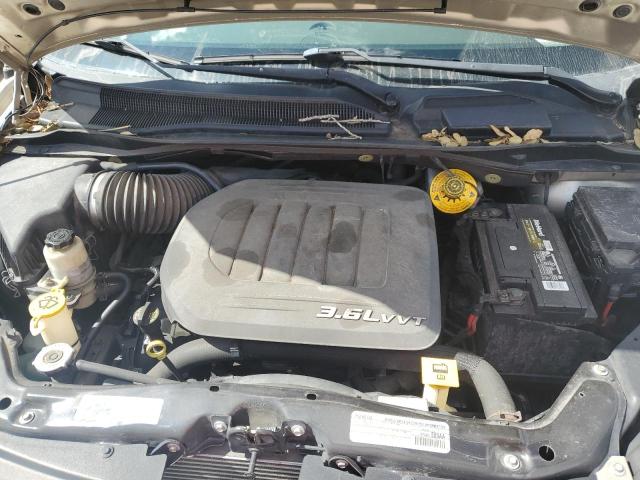 Photo 12 from auction – 2016 CHRYSLER TOWN & COU with VIN 2C4RC1GG8GR127604