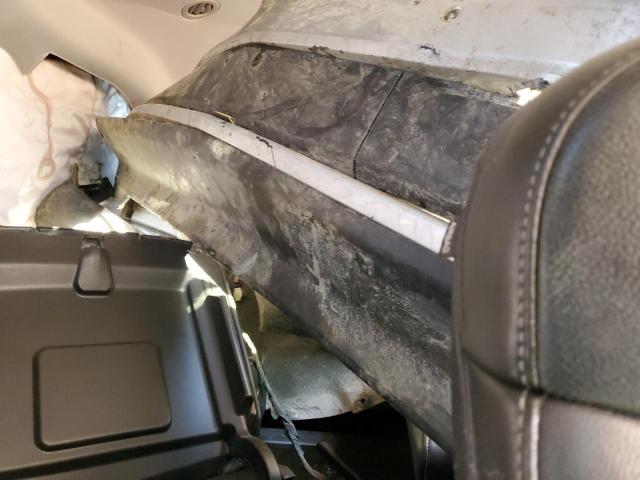 Photo 10 from auction – 2015 CHEVROLET SUBURBAN K with VIN 1GNSKKKC0FR632594