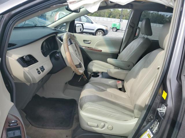 Photo 7 from auction – 2011 TOYOTA SIENNA XLE with VIN 5TDYK3DC7BS136676