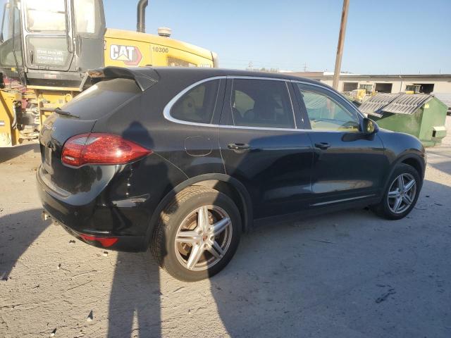 Photo 3 from auction – 2012 PORSCHE CAYENNE with VIN WP1AA2A2XCLA07410