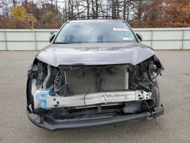 Photo 5 from auction – 2019 TOYOTA HIGHLANDER with VIN 5TDJZRFH8KS624673