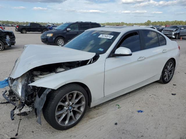 BMW 320 I 2015 مع رقم تعريف المركبة WBA3B1C55FK141225 - صورة من المزاد