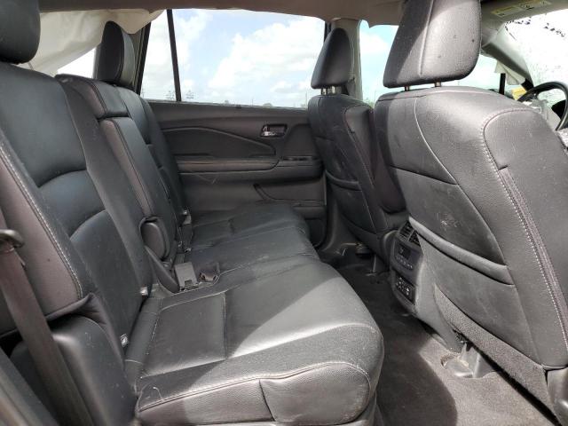 Photo 11 from auction – 2017 HONDA PILOT TOUR with VIN 5FNYF6H90HB007857