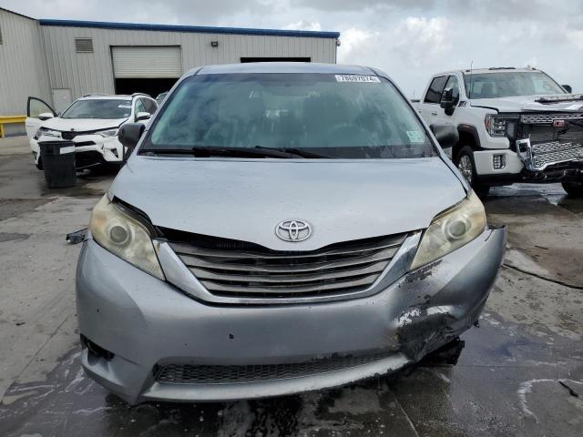 Photo 5 from auction – 2012 TOYOTA SIENNA BAS with VIN 5TDKA3DC9CS016369